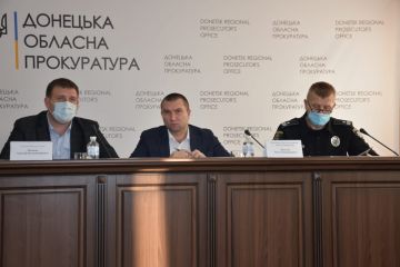 У прокуратурі обговорили механізми щодо зменшення ДТП в області У прокуратурі обговорили механізми щодо зменшення ДТП в області