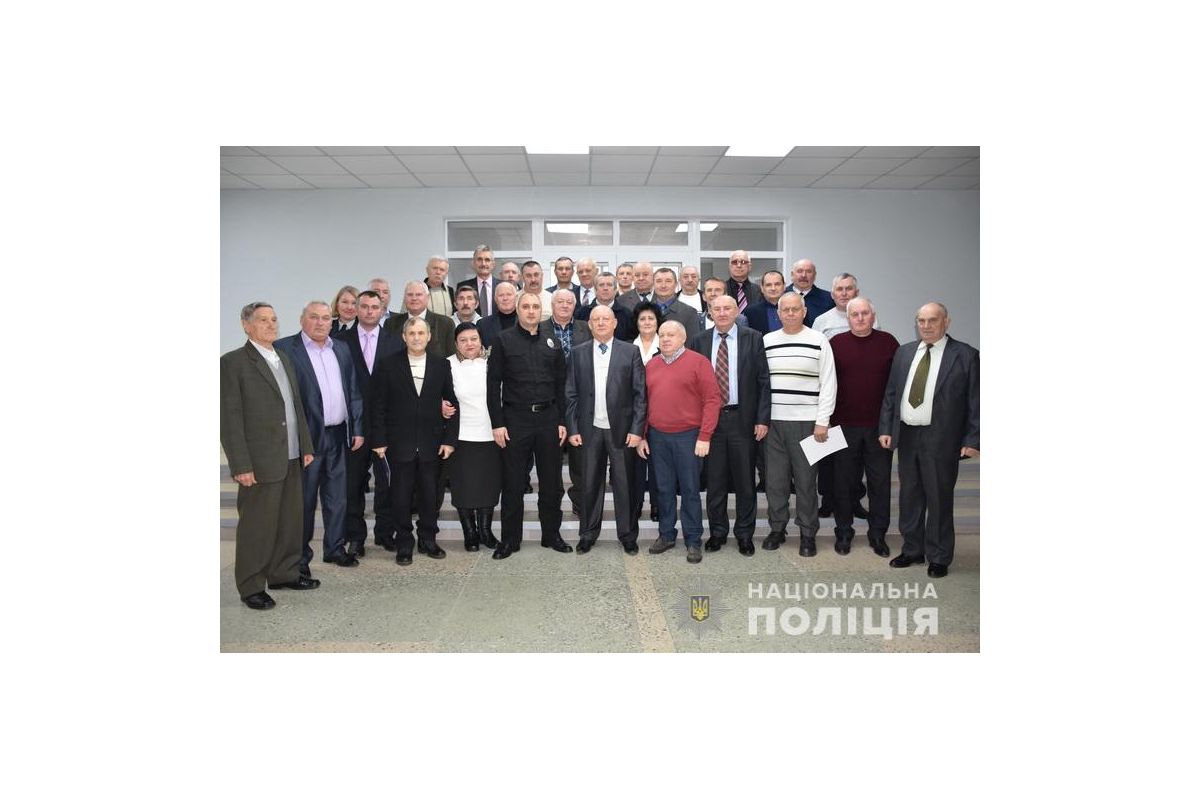 Керівництво Головного управління Національної поліції в Луганській області привітало ветеранів та пенсіонерів МВС НПУ Керівництво Головного управління Національної поліції в Луганській області привітало ветеранів та пенсіонерів МВС НПУ