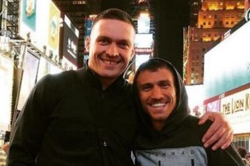 Олександр Усик: "У 2019 році Ломаченко може зібрати усі пояси" Олександр Усик: "У 2019 році Ломаченко може зібрати усі пояси"