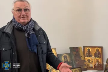 ​Литовському дипломату повернули колекцію ікон, які рашисти викрали з його резиденції у Херсоні