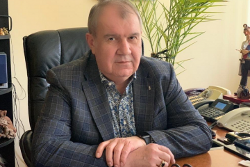 ГОЛОВНИЙ - У ВСІХ ВІДНОШЕННЯХ ГОЛОВНИЙ - У ВСІХ ВІДНОШЕННЯХ