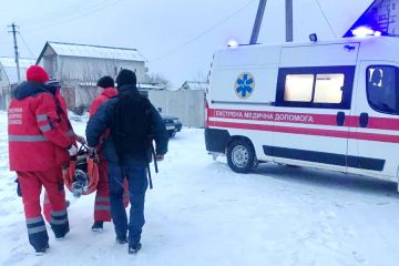 На Луганщині судові охоронці врятували життя чоловікові, який майже замерз на нічному морозі  На Луганщині судові охоронці врятували життя чоловікові, який майже замерз на нічному морозі