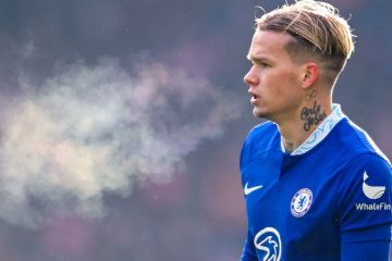 Мудрик яскраво дебютував за Челсі – "сині" розписали нічию з Ліверпулем у матчі зі скасованим голом Мудрик яскраво дебютував за Челсі – "сині" розписали нічию з Ліверпулем у матчі зі скасованим голом