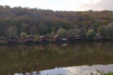 Відпочинок у примарному комплексі, або хто під час війни кришує релакс-бізнес у Сатанові на Хмельниччині Відпочинок у примарному комплексі, або хто під час війни кришує релакс-бізнес у Сатанові на Хмельниччині