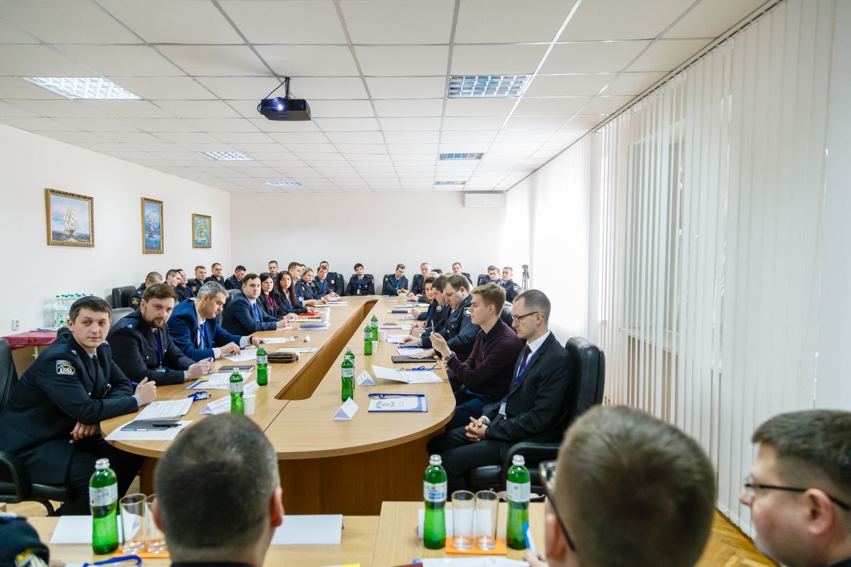 Обговорення напрямів розвитку техніко-криміналістичного забезпечення слідчих дій у НАВС