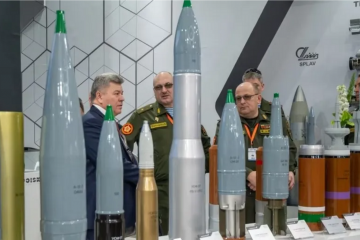 Вбивча експозиція: росіяни привезли на виставку в Арабські Емірати зброю, якою нападали на Україну Вбивча експозиція: росіяни привезли на виставку в Арабські Емірати зброю, якою нападали на Україну