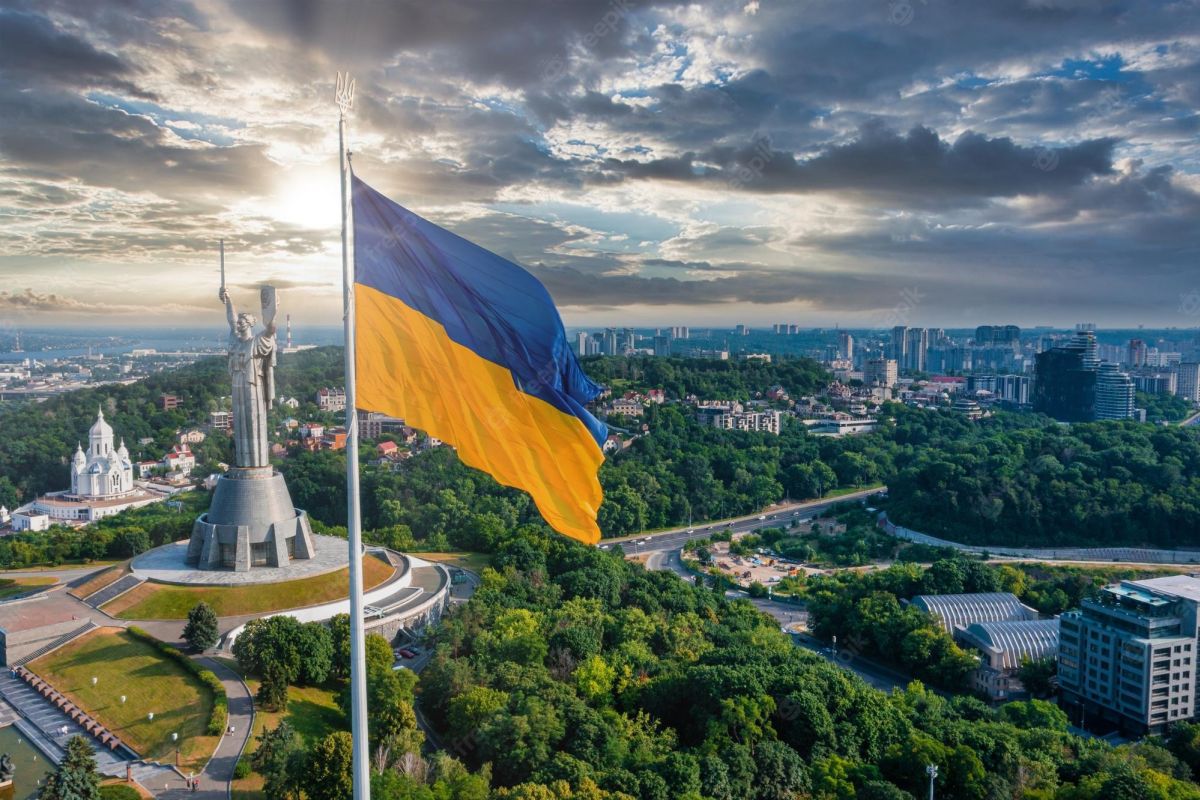 Два роки війни: що далі? Вісім іноземних експертів про майбутнє України Два роки війни: що далі? Вісім іноземних експертів про майбутнє України