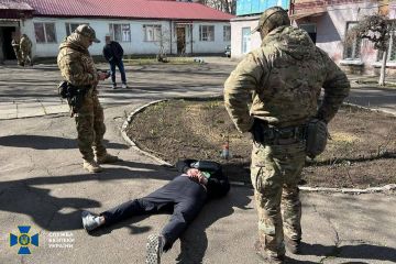 СБУ затримала в Одесі агента фсб, який збирав розвіддані про нові підрозділи Сил оборони (відео) СБУ затримала в Одесі агента фсб, який збирав розвіддані про нові підрозділи Сил оборони (відео)