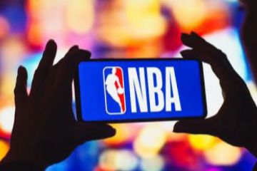 НБА. Голден Стейт обіграв Х'юстон, Чикаго в овертаймі переграв Філадельфію НБА. Голден Стейт обіграв Х'юстон, Чикаго в овертаймі переграв Філадельфію