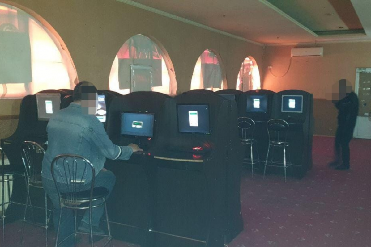 Припинено роботу ще трьох закладів, які попри заборону надавали послуги у сфері грального бізнесу Припинено роботу ще трьох закладів, які попри заборону надавали послуги у сфері грального бізнесу