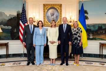 Перша леді України зустрілася з першою леді США у Вашингтоні Перша леді України зустрілася з першою леді США у Вашингтоні