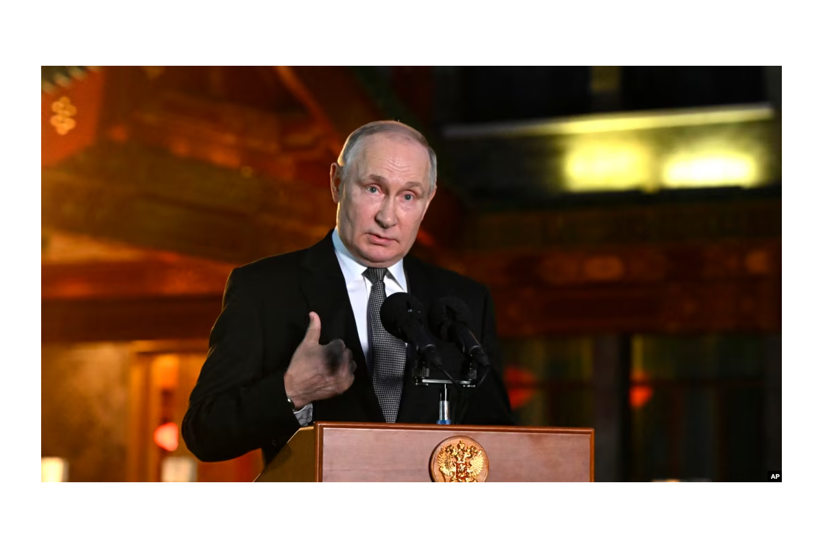 Путін стягує ППО з фронту для охорони своєї дачі від українських дронів. Експерти кажуть, що дозвіл стріляти ракетами матиме більший ефект Путін стягує ППО з фронту для охорони своєї дачі від українських дронів. Експерти кажуть, що дозвіл стріляти ракетами матиме більший ефект