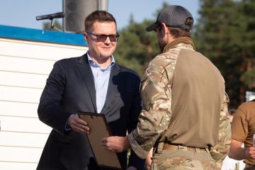 Іван Баканов нагородив переможців змагань з тактичної стрільби Іван Баканов нагородив переможців змагань з тактичної стрільби