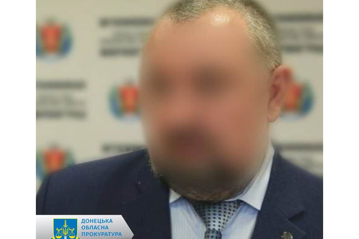 Надає державне майно в користування окупаційним «комендатурам» – заочно підозрюється керівник фейкового управління «ЖКГ» Надає державне майно в користування окупаційним «комендатурам» – заочно підозрюється керівник фейкового управління «ЖКГ»
