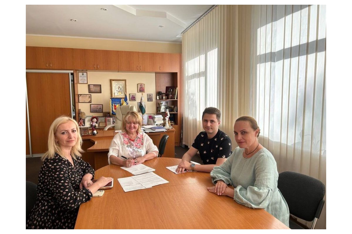 Підписано Угоду про співпрацю між ПНПУ імені В. Г. Короленка і HOPE worldwide Ukraine (БФ «Надія по всьому світові») Підписано Угоду про співпрацю між ПНПУ імені В. Г. Короленка і HOPE worldwide Ukraine (БФ «Надія по всьому світові»)