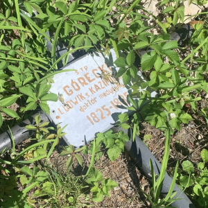 На Байковому цвинтарі поховання Людвіка Гурецького зазнало руйнувань На Байковому цвинтарі поховання Людвіка Гурецького зазнало руйнувань