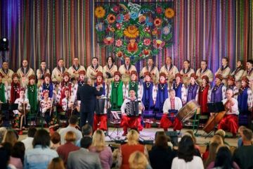 ПОЛТАВСЬКИЙ НАЦІОНАЛЬНИЙ ПЕДАГОГІЧНИЙ УНІВЕРСИТЕТ ЗАПРОШУЄ ЮНИХ СПІВАКІВ НА ПІДГОТОВЧІ КУРСИ НА БАЗІ НАРОДНОГО ХОРУ «КАЛИНА» ІМЕНІ Г. С. ЛЕВЧЕНКА ПОЛТАВСЬКИЙ НАЦІОНАЛЬНИЙ ПЕДАГОГІЧНИЙ УНІВЕРСИТЕТ ЗАПРОШУЄ ЮНИХ СПІВАКІВ НА ПІДГОТОВЧІ КУРСИ НА БАЗІ НАРОДНОГО ХОРУ «КАЛИНА» ІМЕНІ Г. С. ЛЕВЧЕНКА