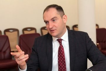 Колишньому голові ДПС Сергію Варланову висунули підозру Колишньому голові ДПС Сергію Варланову висунули підозру