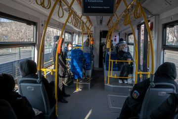 С сегодняшнего дня в Украине вводятся новые требования по COVID-19 на транспорте С сегодняшнего дня в Украине вводятся новые требования по COVID-19 на транспорте