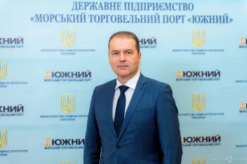 ​Директор порта Южный Александр Олейник начислил себе 1,7 млн гривен зарплаты
