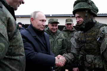 На росії відбувся замах на путіна: арештовано двох офіцерів На росії відбувся замах на путіна: арештовано двох офіцерів