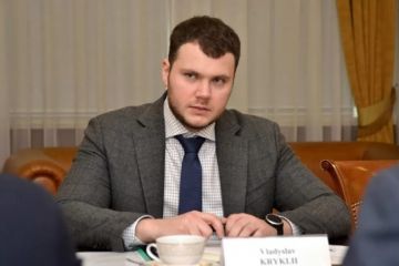 Министр Криклий влип в международный скандал: Премьер Казахстана отверг извинения за фальшивый ковид-тест Министр Криклий влип в международный скандал: Премьер Казахстана отверг извинения за фальшивый ковид-тест