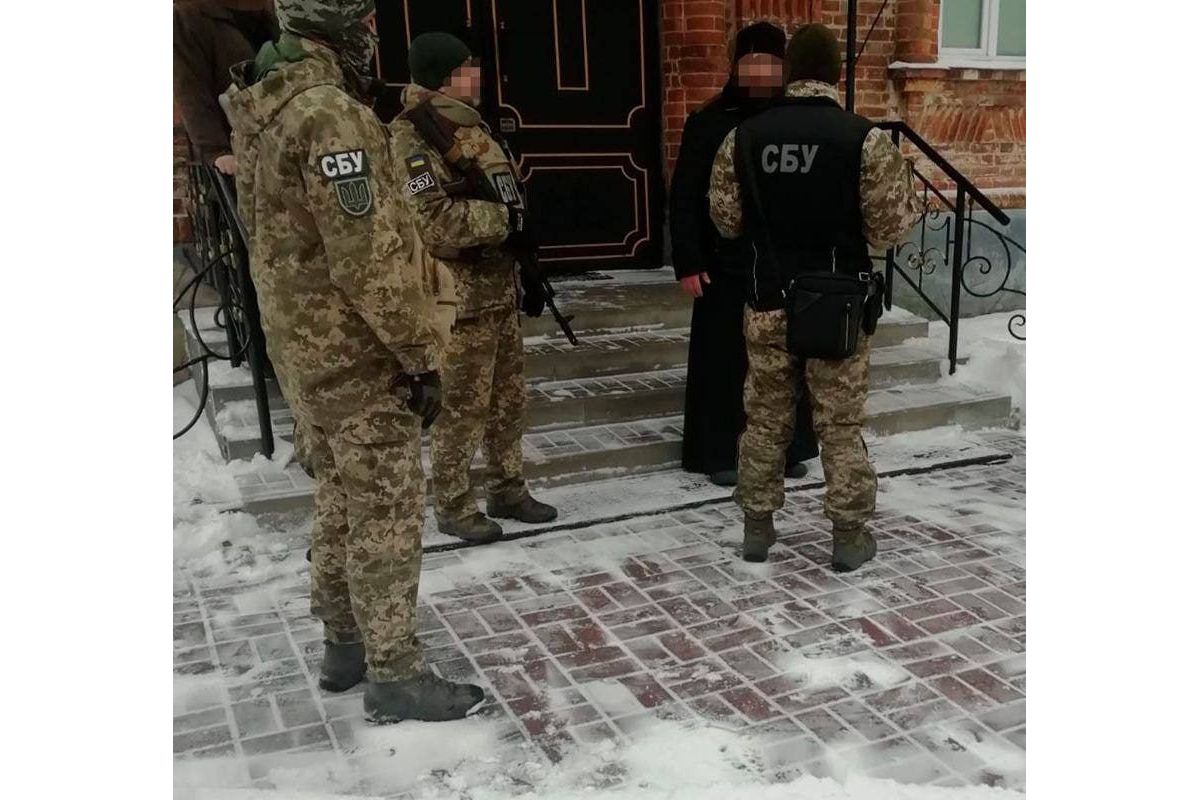 СБУ проводить безпекові заходи на об’єктах московських попів УПЦ (МП) на Сумщині СБУ проводить безпекові заходи на об’єктах московських попів УПЦ (МП) на Сумщині