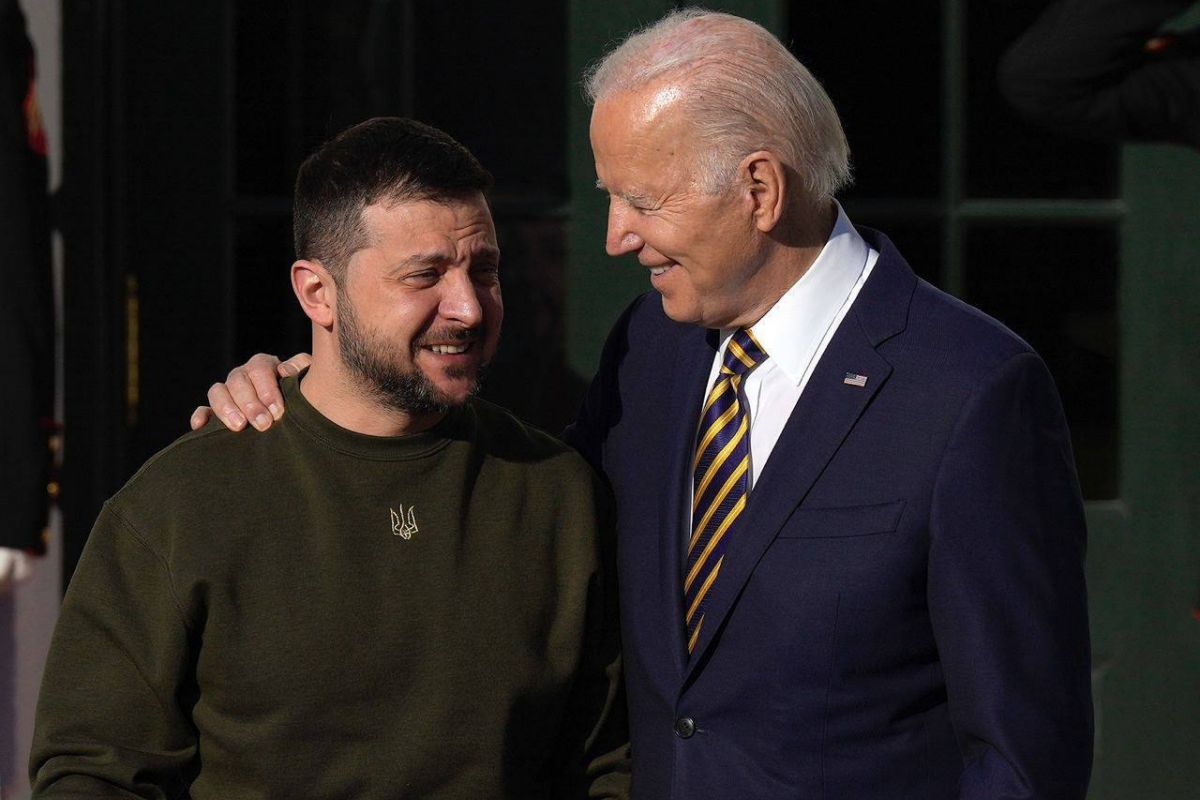 Президент США пообіцяв і надалі підтримувати «великий народ України» Президент США пообіцяв і надалі підтримувати «великий народ України»