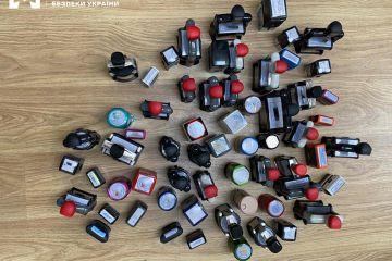 БЕБ викрило компанії одеського депутата-забудовника у несплаті податків та роботі в окупованому Криму БЕБ викрило компанії одеського депутата-забудовника у несплаті податків та роботі в окупованому Криму