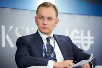 Макар Пасенюк — компромат на личного банкира чиновников Макар Пасенюк — компромат на личного банкира чиновников