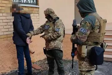 СБУ затримала коригувальника російського ракетного удару по школі в Краматорську СБУ затримала коригувальника російського ракетного удару по школі в Краматорську