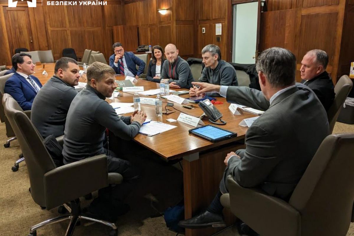 БЕБ співпрацюватиме з Службою внутрішніх доходів США БЕБ співпрацюватиме з Службою внутрішніх доходів США