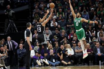 НБА. Сакраменто проиграл Бостону, Лэнь не получил игрового времени НБА. Сакраменто проиграл Бостону, Лэнь не получил игрового времени