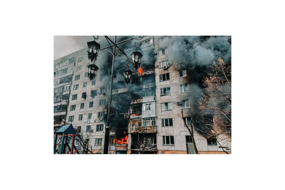 Російське вторгнення в Україну : Через росіян зникло світло у всьому Сєвєродонецьку Російське вторгнення в Україну : Через росіян зникло світло у всьому Сєвєродонецьку