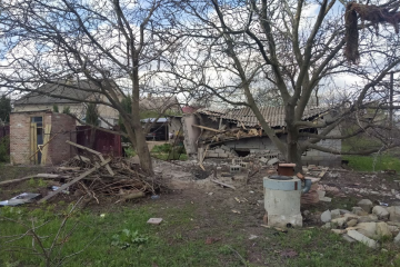 Житлові будинки, птахофабрика, школа – триває знищення цивільної інфраструктури Донеччини  Житлові будинки, птахофабрика, школа – триває знищення цивільної інфраструктури Донеччини