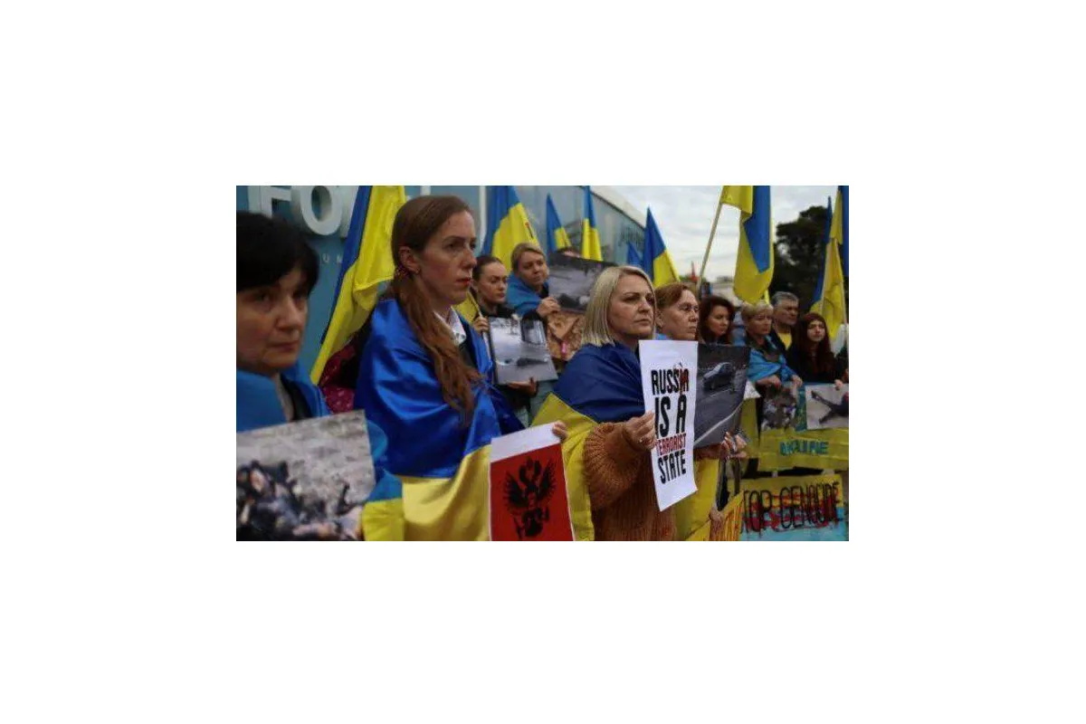 У Лісабоні українці вийшли на протест на тлі візиту президента Бразилії 
