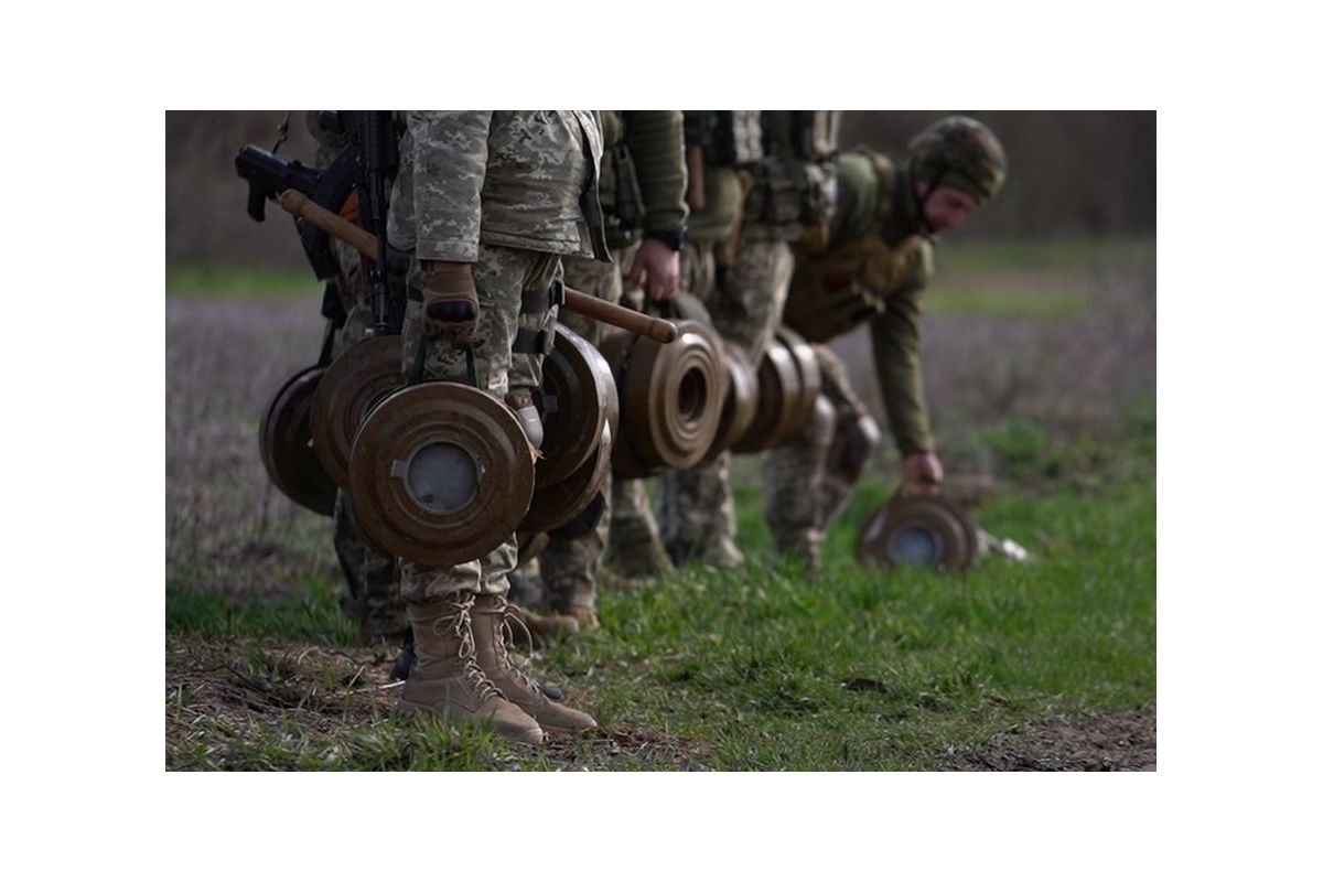 ОБСТАНОВКА У ПІВНІЧНІЙ ОПЕРАЦІЙНІЙ ЗОНІ ЗАЛИШАЄТЬСЯ КОНТРОЛЬОВАНОЮ ОБСТАНОВКА У ПІВНІЧНІЙ ОПЕРАЦІЙНІЙ ЗОНІ ЗАЛИШАЄТЬСЯ КОНТРОЛЬОВАНОЮ