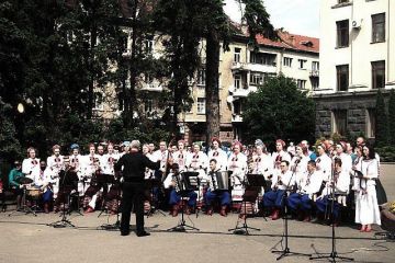 ПАМ’ЯТЬ І ШАНА  УКРАЇНСЬКОМУ НАЦІОНАЛЬНОМУ ПРОРОКОВІ ПАМ’ЯТЬ І ШАНА  УКРАЇНСЬКОМУ НАЦІОНАЛЬНОМУ ПРОРОКОВІ
