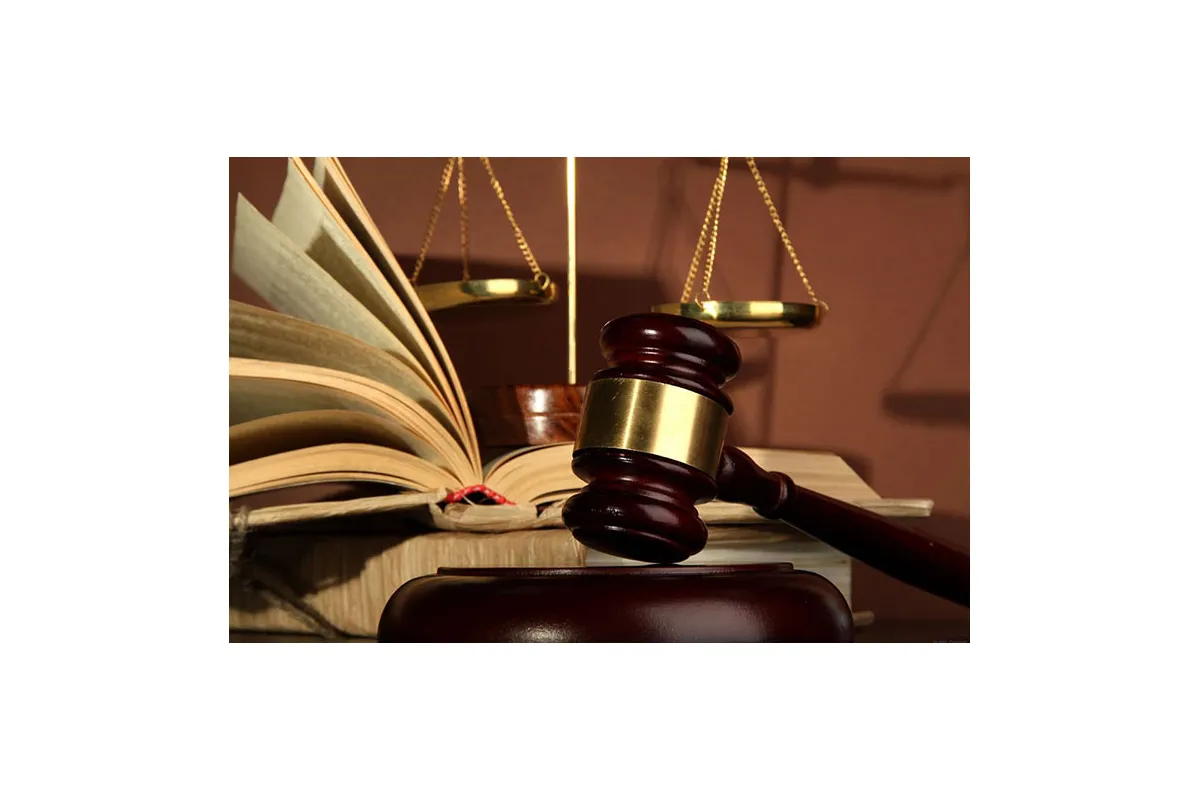 У суді розглянули докази у справі так званої “оптимізації” штату дніпровських освітян