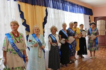 Криворіжанки елегантного віку вражали талантами Криворіжанки елегантного віку вражали талантами