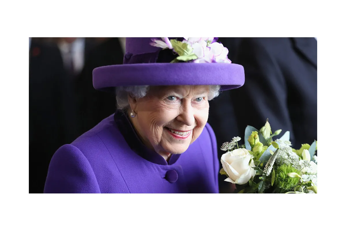 93 пуделка для Єлизавети II: дніпрянка виготовила колекцію у подарунок британській королеві