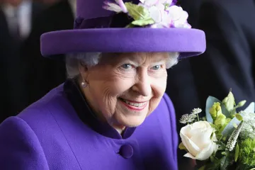 ​93 пуделка для Єлизавети II: дніпрянка виготовила колекцію у подарунок британській королеві