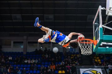 Гравці СК «Прометей» та БК «Дніпро» взяли участь у «Матчі Зірок» Гравці СК «Прометей» та БК «Дніпро» взяли участь у «Матчі Зірок»