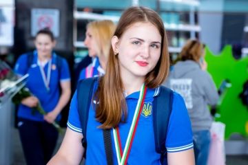 Боксерка з Дніпропетровщини здобула медаль у Болгарії Боксерка з Дніпропетровщини здобула медаль у Болгарії