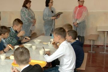 Кишкову інфекцію виявили у школі Кривого Рогу Кишкову інфекцію виявили у школі Кривого Рогу