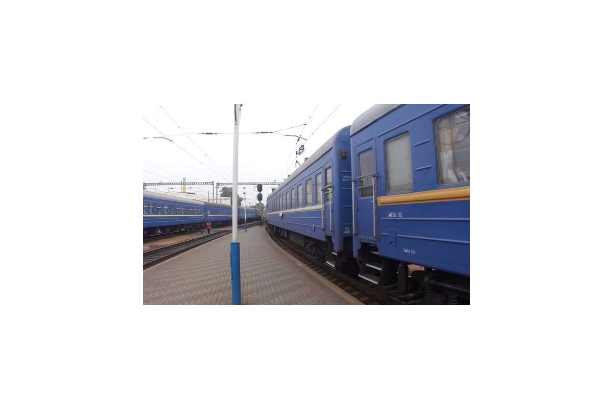 На Покрову з Дніпра до Львова курсуватиме додатковий потяг На Покрову з Дніпра до Львова курсуватиме додатковий потяг