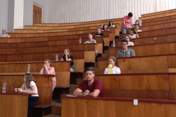 Криворіжанка єдина в Україні отримала найвищий бал з іспанської Криворіжанка єдина в Україні отримала найвищий бал з іспанської