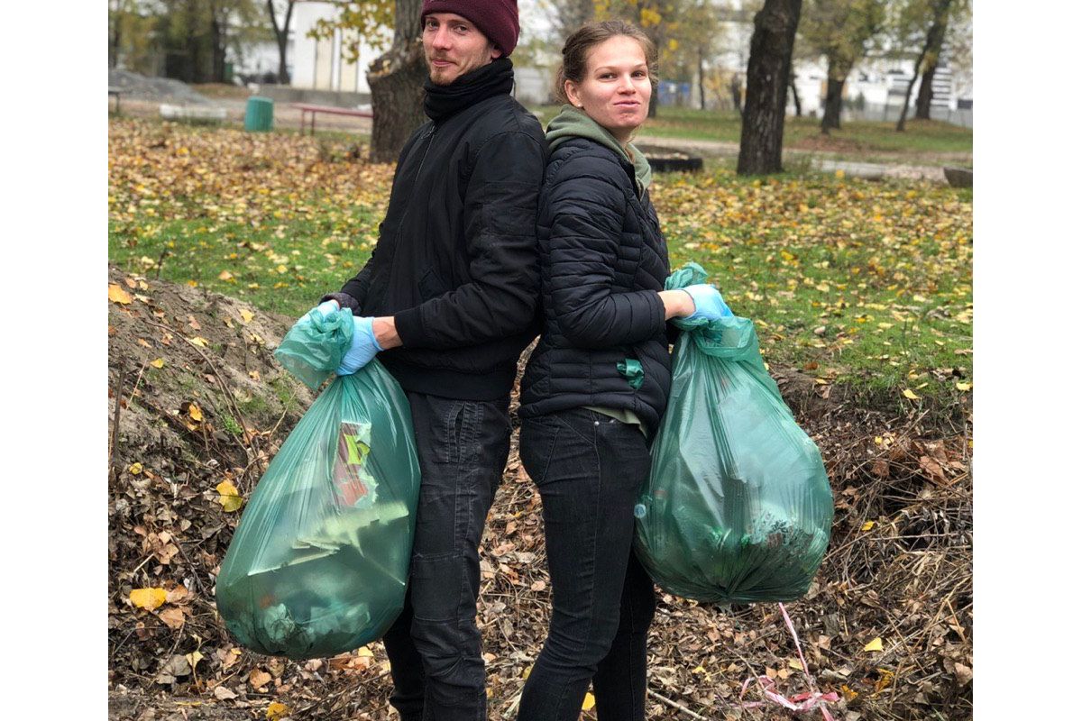 У Дніпрі проходить «Чистодяка»: більше двохсот п’ятдесяти городян прибирають зелені зони міста