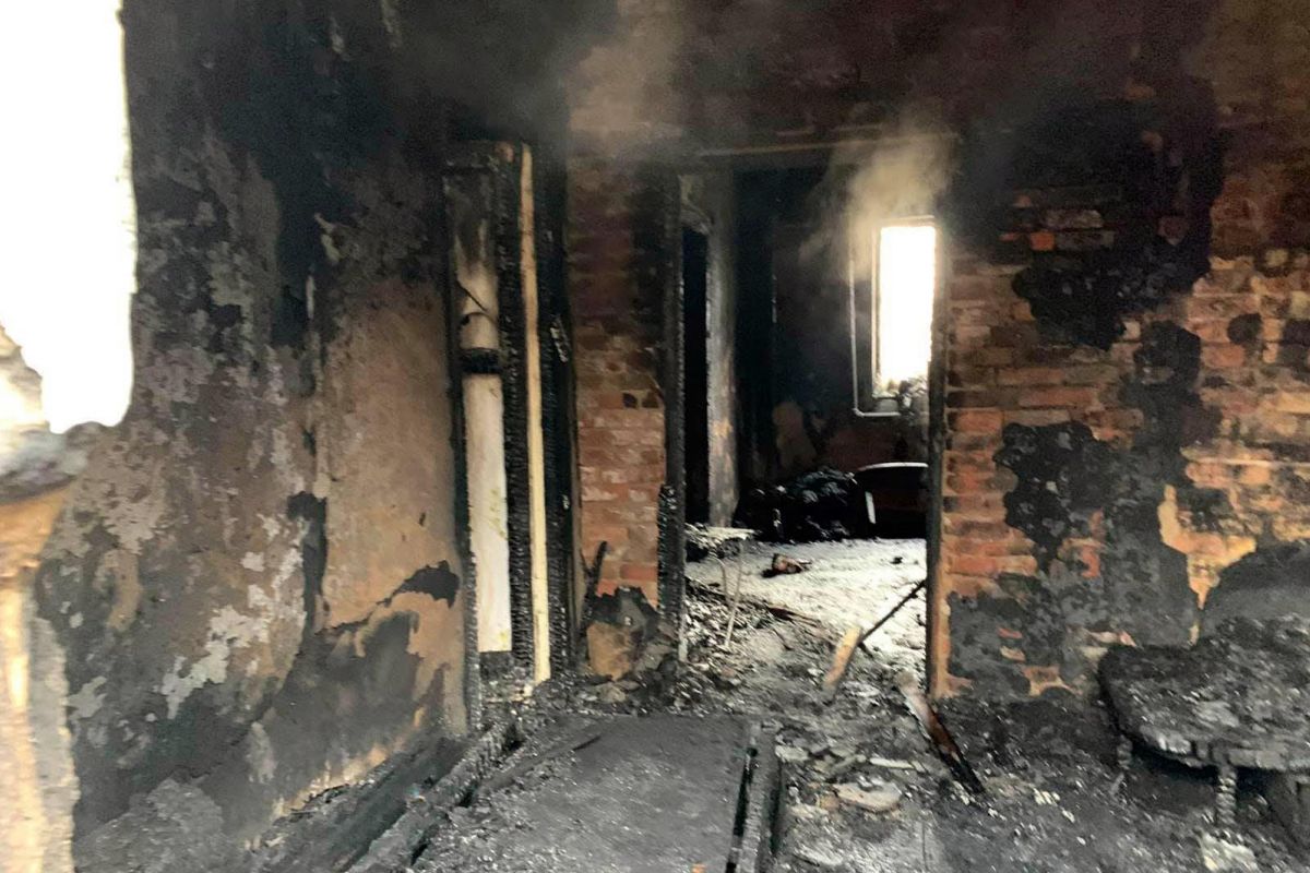 У Новомосковську дворічний хлопчик отримав тяжкі опіки на пожежі У Новомосковську дворічний хлопчик отримав тяжкі опіки на пожежі