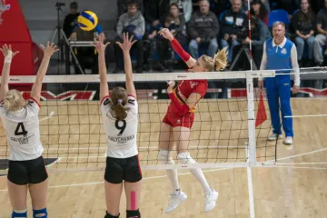 ​Волейбольна жіноча команда СК “Прометей” стала лідером чемпіонату Суперліги